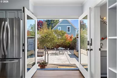5806 N Maryland Ave, Portland, OR 97217 - Photo 15