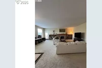 13812 SE Sierra Dr, Clackamas, OR 97015 - Photo 17