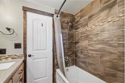 426 Carthage Ave, Eugene, OR 97404 - Photo 25