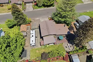 426 Carthage Ave, Eugene, OR 97404 - Photo 35