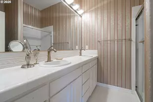 32082 SW Charbonneau Dr, Wilsonville, OR 97070 - Photo 15