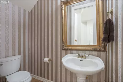 32082 SW Charbonneau Dr, Wilsonville, OR 97070 - Photo 23