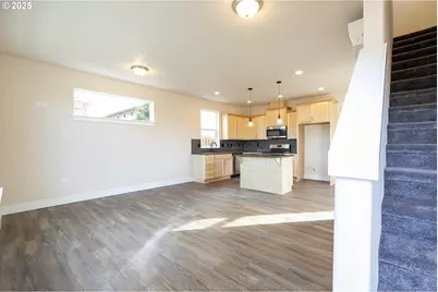 119 E Jersey, Gladstone, OR 97027 - Photo 3