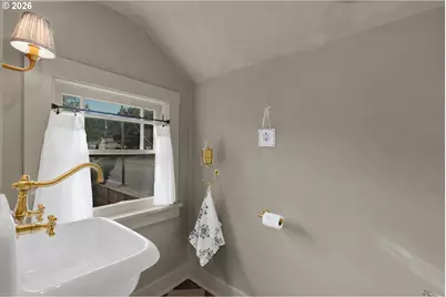 1135 NE Birch St, Camas, WA 98607 - Photo 19