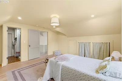 1135 NE Birch St, Camas, WA 98607 - Photo 21