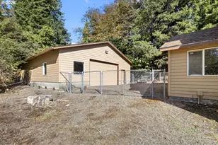 128 SE Norman St, Newport, OR 97365 - Photo 43