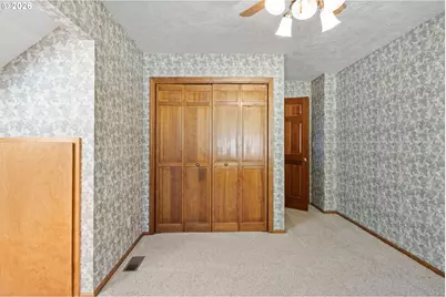128 SE Norman St, Newport, OR 97365 - Photo 33