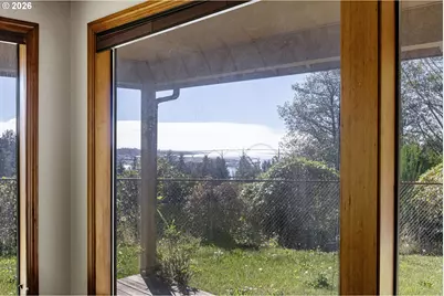 128 SE Norman St, Newport, OR 97365 - Photo 13