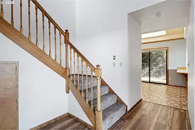 128 SE Norman St, Newport, OR 97365 - Photo 9
