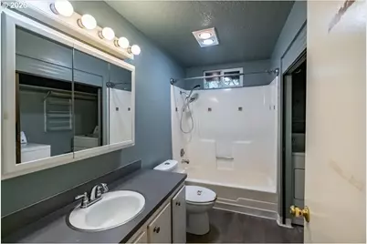 3217 SE 51st Ave, Portland, OR 97206 - Photo 25
