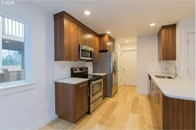 517 Cameo Dr, Hood River, OR 97031 - Photo 13