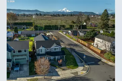 517 Cameo Dr, Hood River, OR 97031 - Photo 5