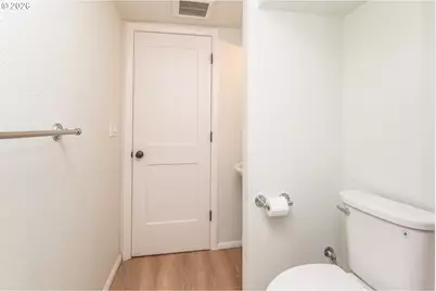 1842 SE 92nd Ave, Portland, OR 97216 - Photo 15