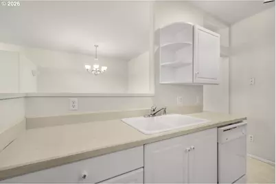 13210 SE 7th St #C15, Vancouver, WA 98683 - Photo 11