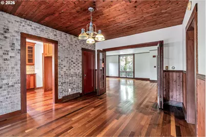 532 SE Peacock Ln, Portland, OR 97214 - Photo 9