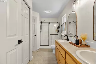 280 Village Dr, Winchester, OR 97495 - Photo 29