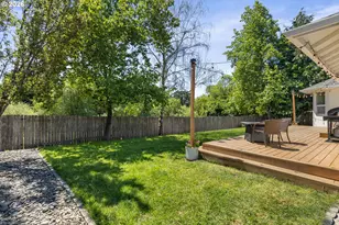 280 Village Dr, Winchester, OR 97495 - Photo 39