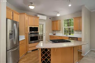 4690 Summerlinn Way, West Linn, OR 97068 - Photo 11