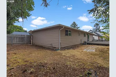 802 SW 15th St, Troutdale, OR 97060 - Photo 33