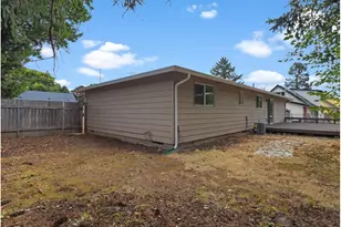 802 SW 15th St, Troutdale, OR 97060 - Photo 33