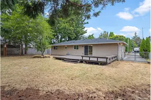 802 SW 15th St, Troutdale, OR 97060 - Photo 27