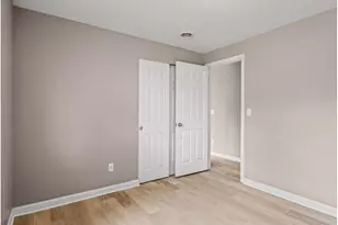 802 SW 15th St, Troutdale, OR 97060 - Photo 17