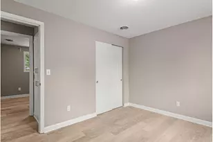 802 SW 15th St, Troutdale, OR 97060 - Photo 21