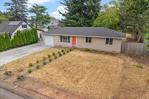 802 SW 15th St, Troutdale, OR 97060 - Photo 3