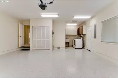 555 Stonegate St, Eugene, OR 97401 - Photo 33