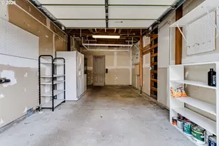 555 Stonegate St, Eugene, OR 97401 - Photo 35