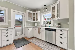 4435 NE Wygant St, Portland, OR 97218 - Photo 13