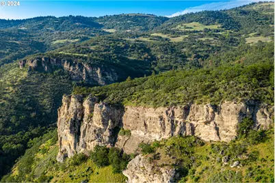 2700 N Valley View Rd, Ashland, OR 97520 - Photo 5