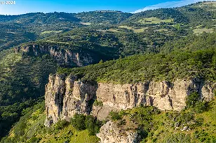 2700 N Valley View Rd, Ashland, OR 97520 - Photo 5