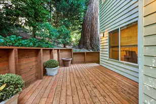 9537 SW Jonathan Ct, Portland, OR 97219 - Photo 41