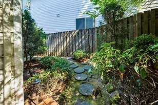 9537 SW Jonathan Ct, Portland, OR 97219 - Photo 45