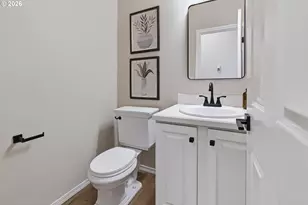 9537 SW Jonathan Ct, Portland, OR 97219 - Photo 37