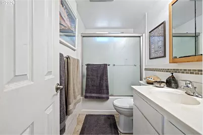 33025 Camas Swale Rd, Creswell, OR 97426 - Photo 15