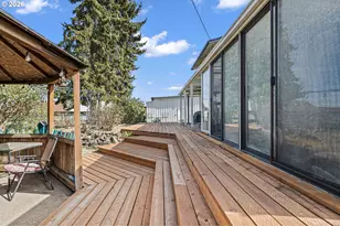 33025 Camas Swale Rd, Creswell, OR 97426 - Photo 31
