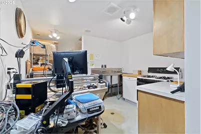 4411 E 15th St, Vancouver, WA 98661 - Photo 35