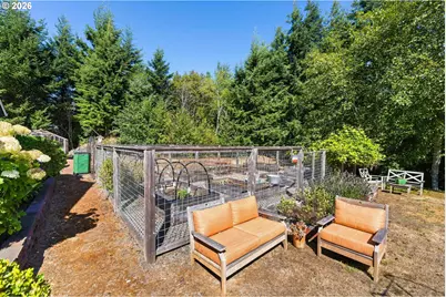 93991 Jensen Ln, North Bend, OR 97459 - Photo 45
