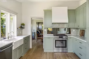 319 S Center St, Oregon City, OR 97045 - Photo 11
