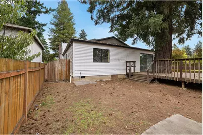 1215 NE 118th Ave, Portland, OR 97220 - Photo 43