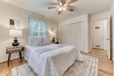 9314 SW Terwilliger Blvd, Portland, OR 97219 - Photo 9