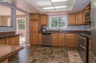 15652 Henrici Rd, Oregon City, OR 97045 - Photo 11