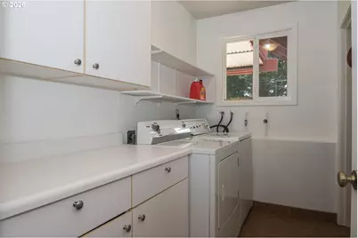 15652 Henrici Rd, Oregon City, OR 97045 - Photo 31