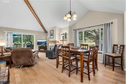 8520 Golden Pheasant Ct, Redmond, OR 97756 - Photo 5