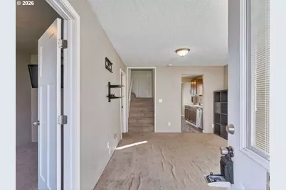 1212 S 7th Ave, Kelso, WA 98626 - Photo 5