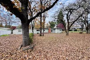 119 Oakbourne Ln, Winchester, OR 97495 - Photo 3