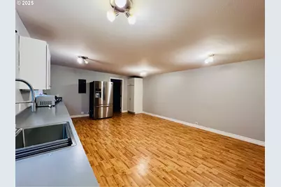 119 Oakbourne Ln, Winchester, OR 97495 - Photo 11