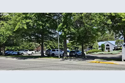 1805 E 19th St, The Dalles, OR 97058 - Photo 17
